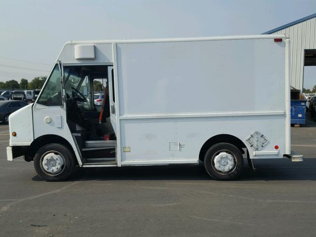 4UZABJCP04CN05789 - 2004 FREIGHTLINER CHASSIS M WHITE photo 10