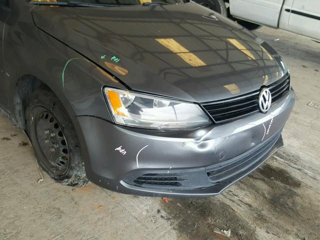 3VW2K7AJ4EM235666 - 2014 VOLKSWAGEN JETTA BASE SILVER photo 9