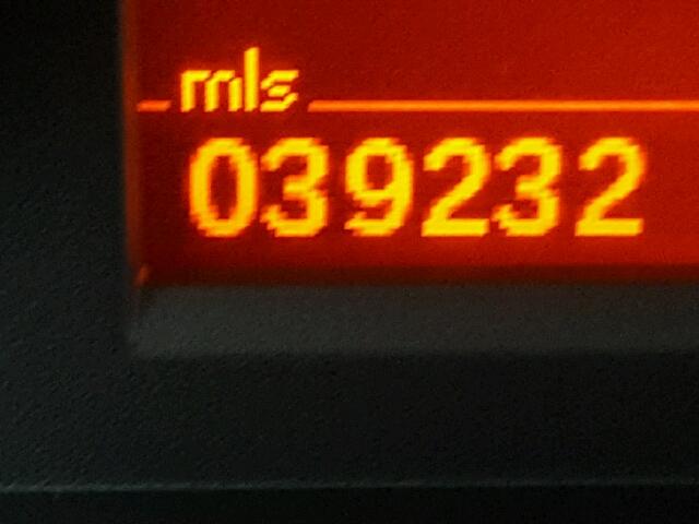 WBAVM1C5XFVZ94477 - 2015 BMW X1 SDRIVE2 Czarny zdjęcie 8