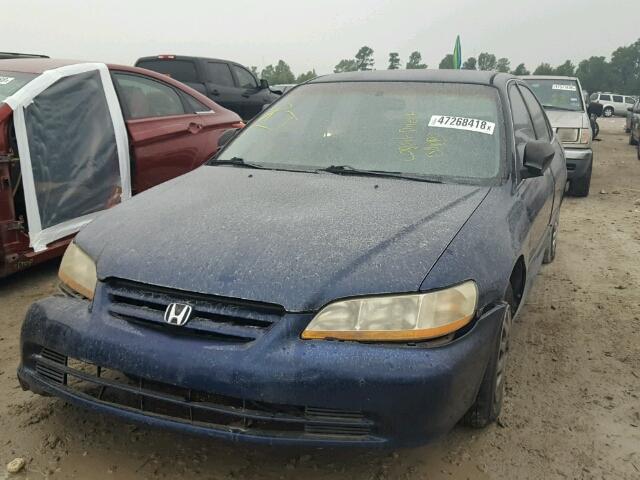 1HGCF86602A176423 - 2002 HONDA ACCORD VAL BLUE photo 2