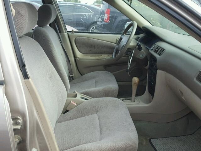 1Y1SK5282YZ404410 - 2000 CHEVROLET GEO PRIZM 金色 照片 5