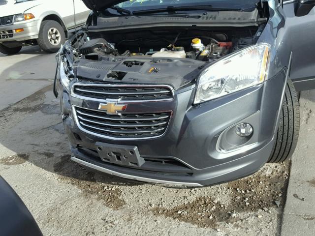 3GNCJRSB9GL165708 - 2016 CHEVROLET TRAX LTZ GRAY photo 7