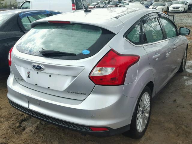 1FAHP3N24CL341341 - 2012 FORD FOCUS TITA SILVER photo 4