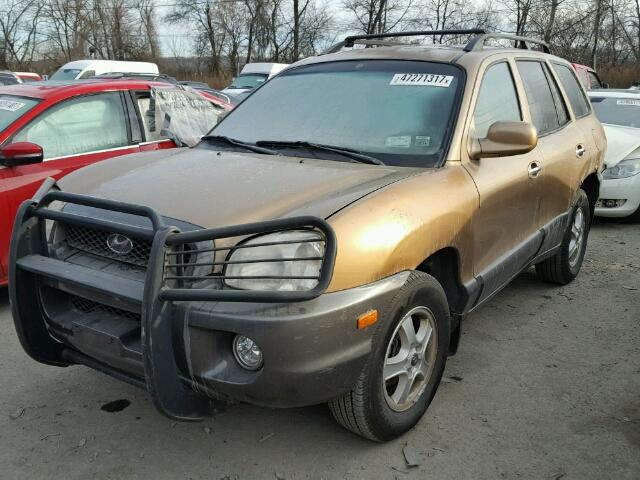 KM8SC83D01U113675 - 2001 HYUNDAI SANTA FE G GOLD photo 2