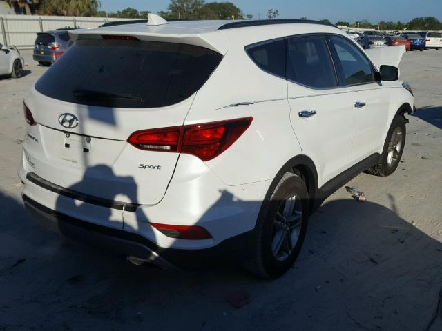 5NMZU3LB0HH010582 - 2017 HYUNDAI SANTA FE S WHITE photo 4