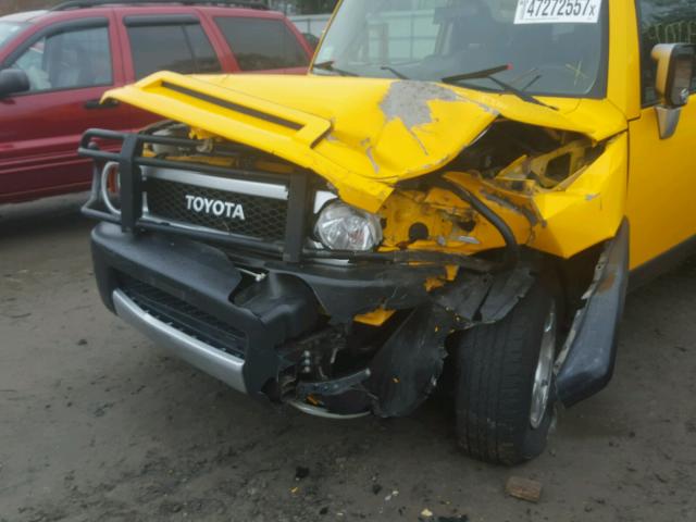 JTEBU11F170073065 - 2007 TOYOTA FJ CRUISER YELLOW photo 9