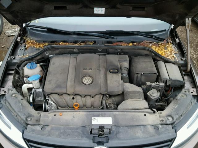 3VWDX7AJ2CM337443 - 2012 VOLKSWAGEN JETTA SE 棕色 照片 7