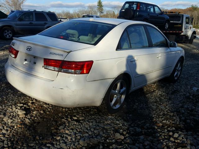 5NPEU46C58H344862 - 2008 HYUNDAI SONATA SE WHITE photo 4