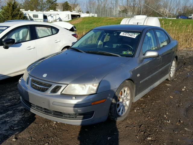 YS3FB45SX41060432 - 2004 SAAB 9-3 LINEAR SILVER photo 2