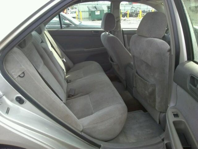 4T1BE32K94U931357 - 2004 TOYOTA CAMRY LE ვერცხლისფერი ფოტო 6