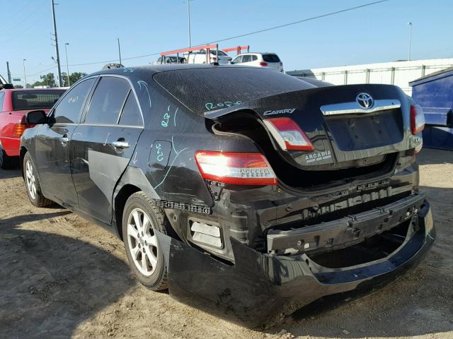 4T1BF3EK1AU075993 - 2010 TOYOTA CAMRY BASE BLACK photo 3