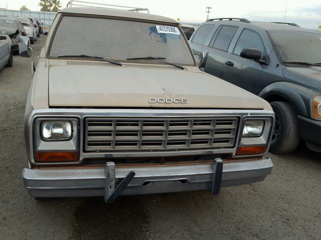 1B4GD12W5ES316013 - 1984 DODGE RAMCHARGER TWO TONE photo 9