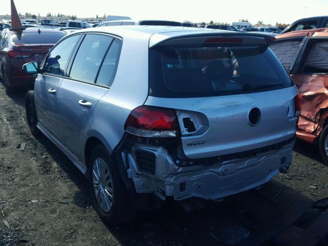 WVWDB7AJ8DW139033 - 2013 VOLKSWAGEN GOLF 银色 照片 3