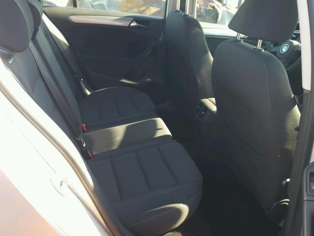 WVWDB7AJ8DW139033 - 2013 VOLKSWAGEN GOLF 银色 照片 6