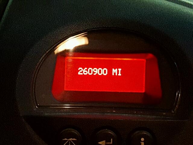 2G2WP522041263525 - 2004 PONTIAC GRAND PRIX GRAY photo 8