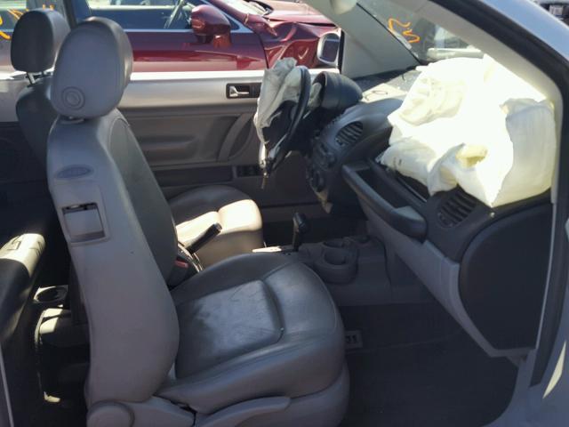 3VWCK21Y83M310984 - 2003 VOLKSWAGEN NEW BEETLE Gümüş foto 5