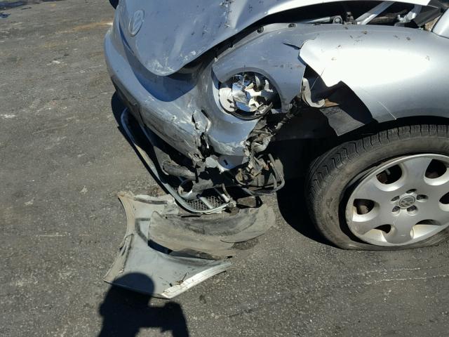 3VWCK21Y83M310984 - 2003 VOLKSWAGEN NEW BEETLE Gümüş foto 9