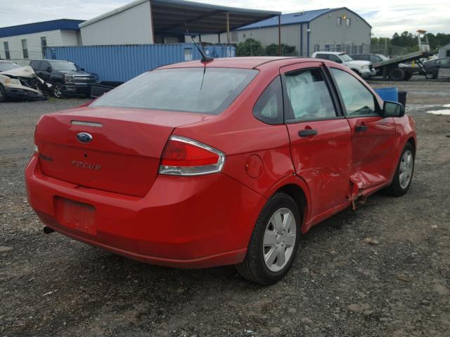 1FAHP34N88W183250 - 2008 FORD FOCUS S/SE RED photo 4