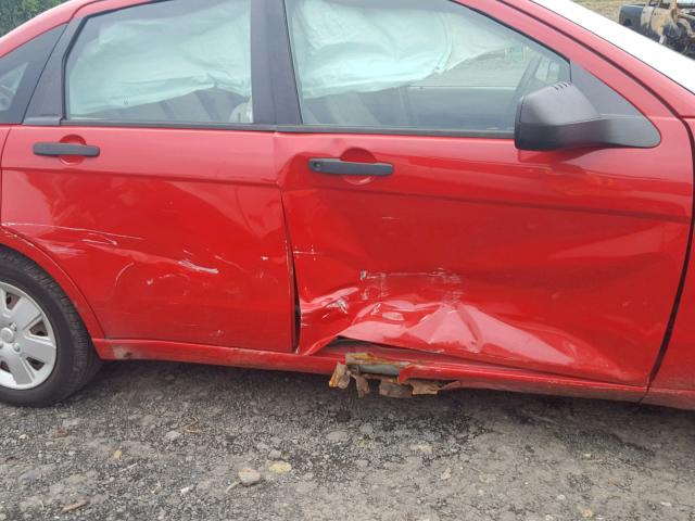 1FAHP34N88W183250 - 2008 FORD FOCUS S/SE RED photo 9