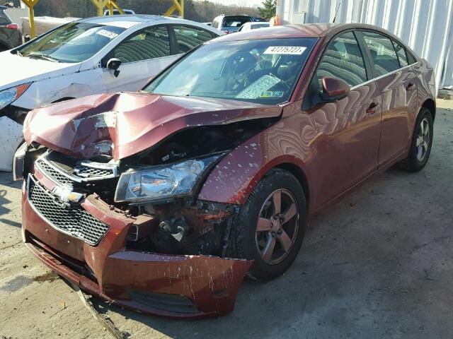 1G1PC5SB2D7137996 - 2013 CHEVROLET CRUZE LT MAROON photo 2