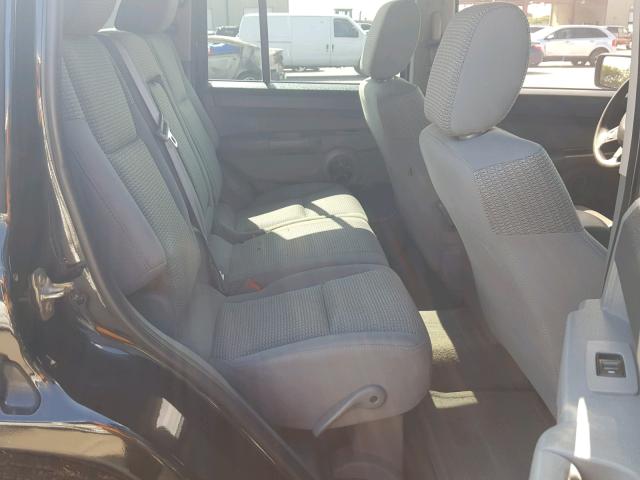 1J8HH48N66C248501 - 2006 JEEP COMMANDER BLACK photo 6
