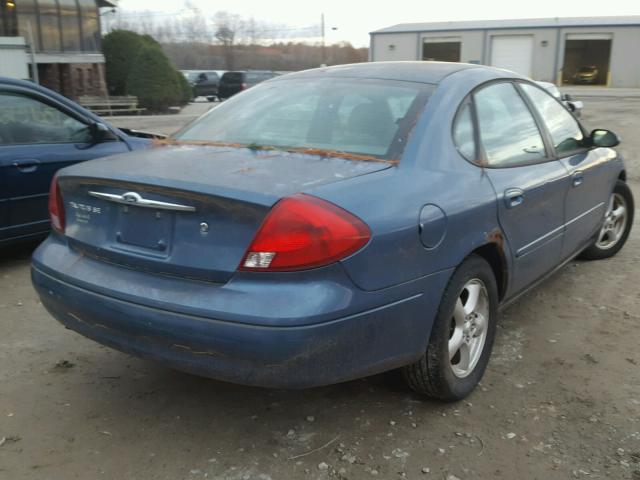 1FAFP53U42A133025 - 2002 FORD TAURUS SE BLUE photo 4