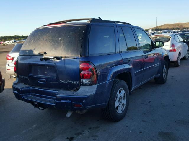 1GNDT13S222527404 - 2002 CHEVROLET TRAILBLAZE BLUE photo 4