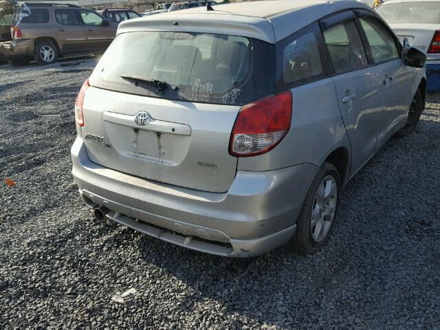 2T1KR32E73C089326 - 2003 TOYOTA MATRIX 银色 照片 4