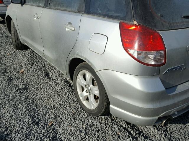 2T1KR32E73C089326 - 2003 TOYOTA MATRIX 银色 照片 9