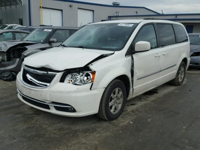 2C4RC1BG5CR286226 - 2012 CHRYSLER TOWN & COU WHITE photo 2