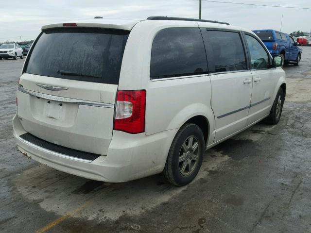 2C4RC1BG5CR286226 - 2012 CHRYSLER TOWN & COU WHITE photo 4