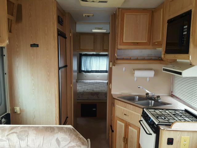 1FDKE30G9PHA80656 - 1993 CCHM COACHMAN WHITE photo 6