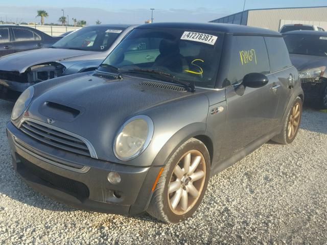 WMWRE33403TD68786 - 2003 MINI COOPER S CHARCOAL photo 2