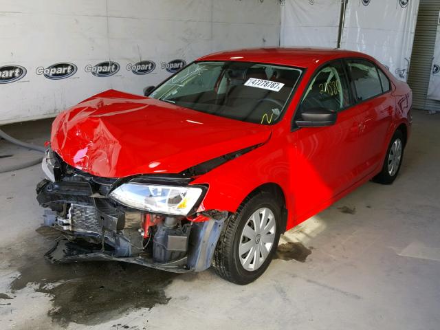 3VW1K7AJ3FM334699 - 2015 VOLKSWAGEN JETTA BASE RED photo 2