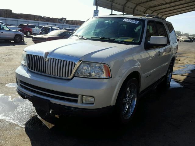 5LMFU27516LJ02628 - 2006 LINCOLN NAVIGATOR 奶油色 照片 2
