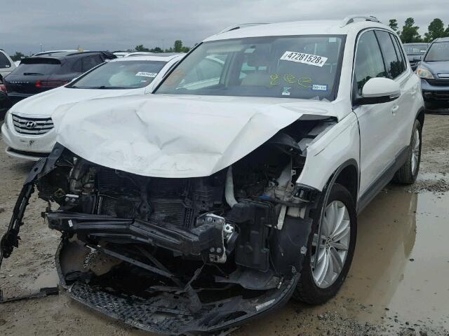 WVGAV3AX9EW046333 - 2014 VOLKSWAGEN TIGUAN S WHITE photo 2