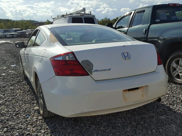 1HGCS12398A030299 - 2008 HONDA ACCORD LX- WHITE photo 3