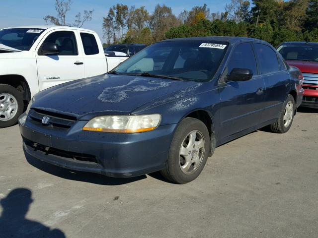 1HGCG5658WA233265 - 1998 HONDA ACCORD EX BLACK photo 2