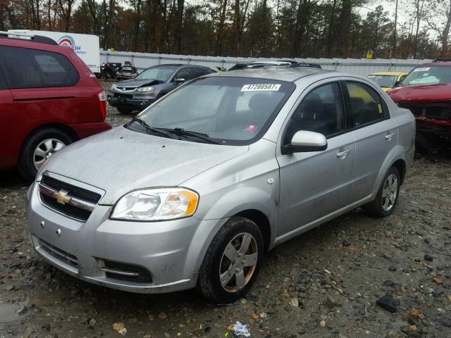 KL1TD56667B179645 - 2007 CHEVROLET AVEO BASE SILVER photo 2