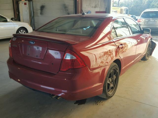 3FAHP0HA9AR168397 - 2010 FORD FUSION SE RED photo 4