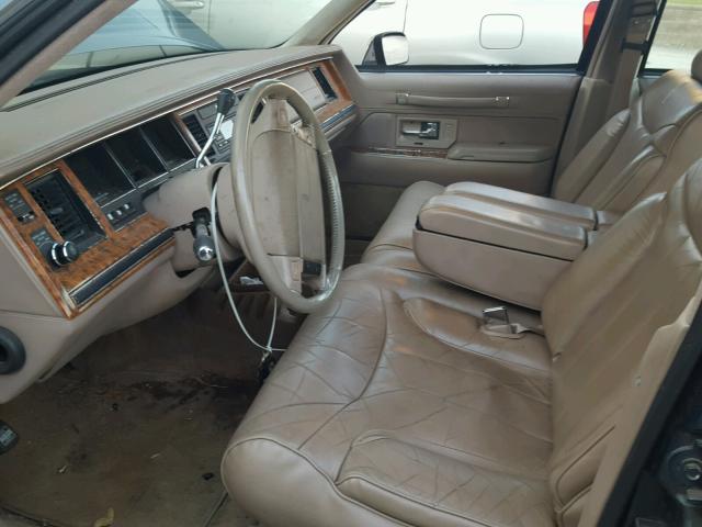 1LNLM82W6PY772334 - 1993 LINCOLN TOWN CAR S GREEN photo 5