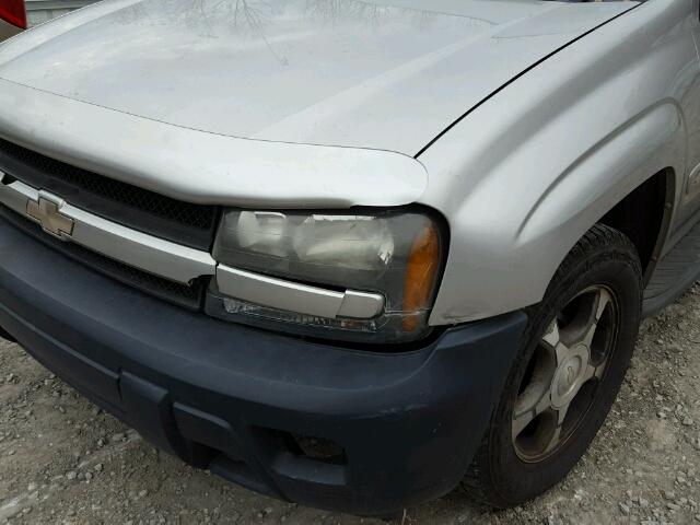 1GNET16S446142924 - 2004 CHEVROLET TRAILBLAZE SILVER photo 10