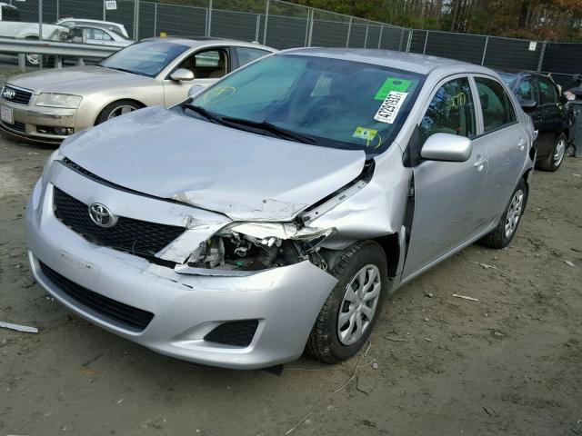 2T1BU4EE9AC393304 - 2010 TOYOTA COROLLA BA SILVER photo 2