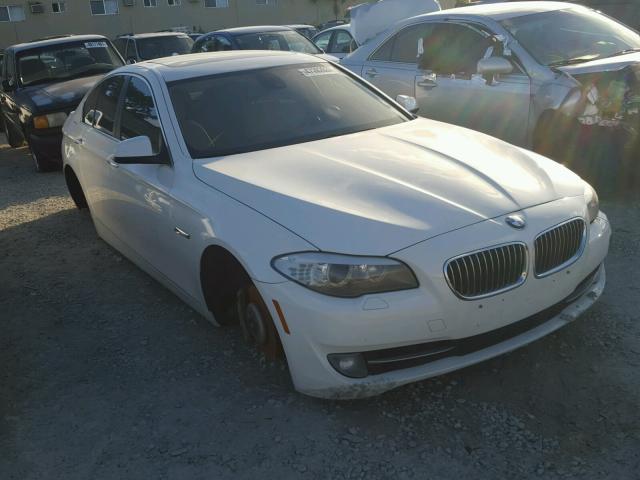 WBAFU7C56BC782088 - 2011 BMW 535 XI 白色 照片 1