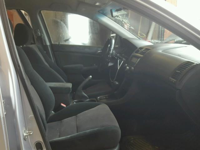 1HGCM56445A177842 - 2005 HONDA ACCORD LX SILVER photo 5