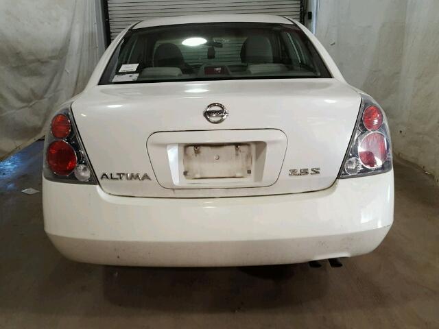 1N4AL11D05C392833 - 2005 NISSAN ALTIMA S WHITE photo 9