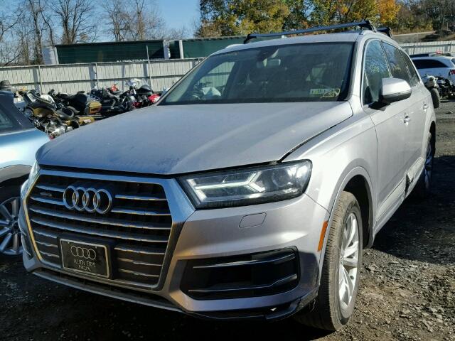 WA1LAAF74HD006886 - 2017 AUDI Q7 PREMIUM SILVER photo 2