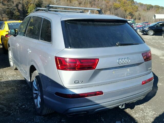 WA1LAAF74HD006886 - 2017 AUDI Q7 PREMIUM SILVER photo 3