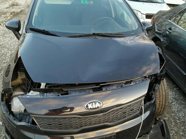 KNADM4A3XH6007064 - 2017 KIA RIO LX BLACK photo 7