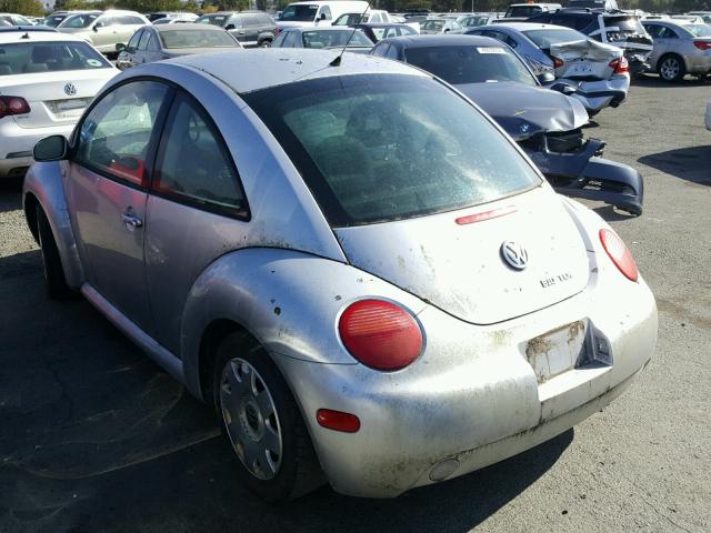 3VWCP21C22M415217 - 2002 VOLKSWAGEN NEW BEETLE 银色 照片 3